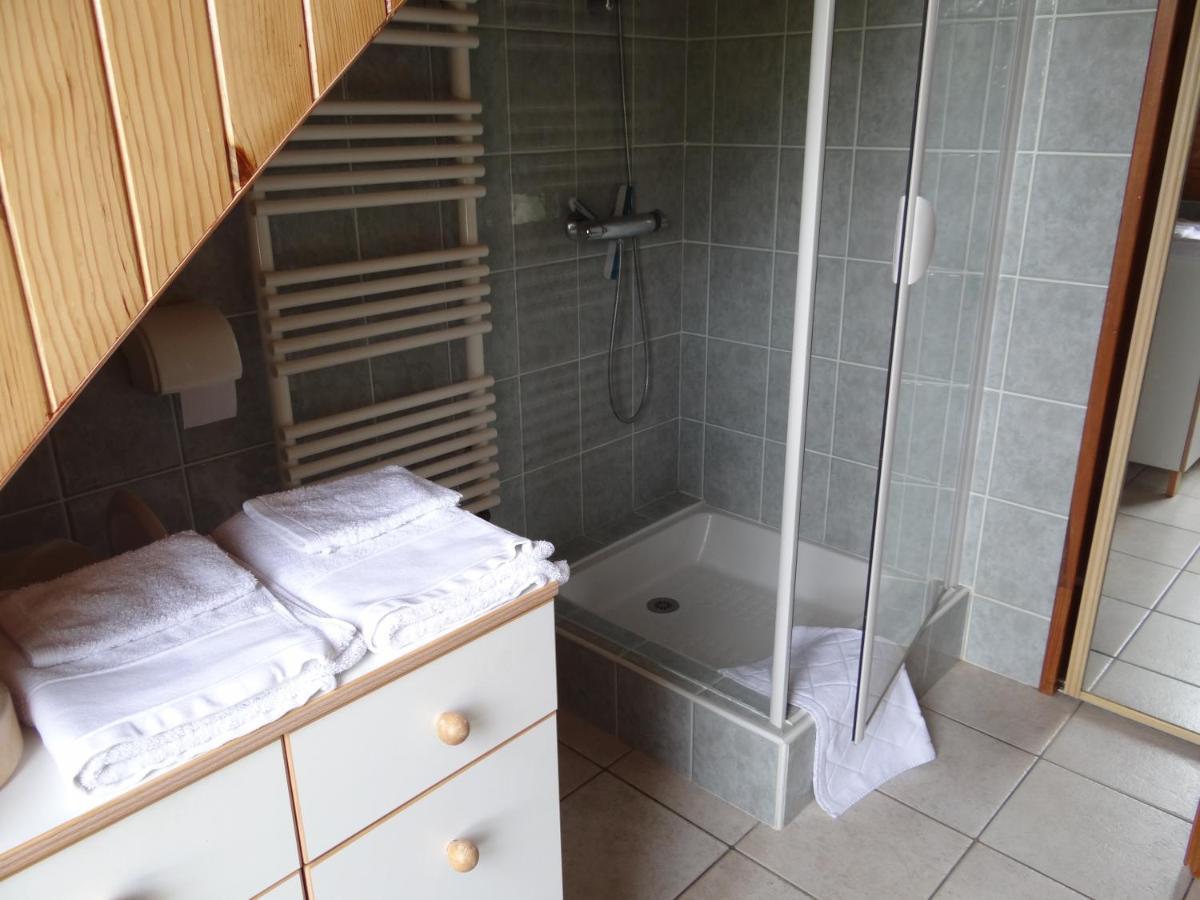 Le Nid D'Hirondelles - Chambres D'Hotes Plougoumelen Bagian luar foto